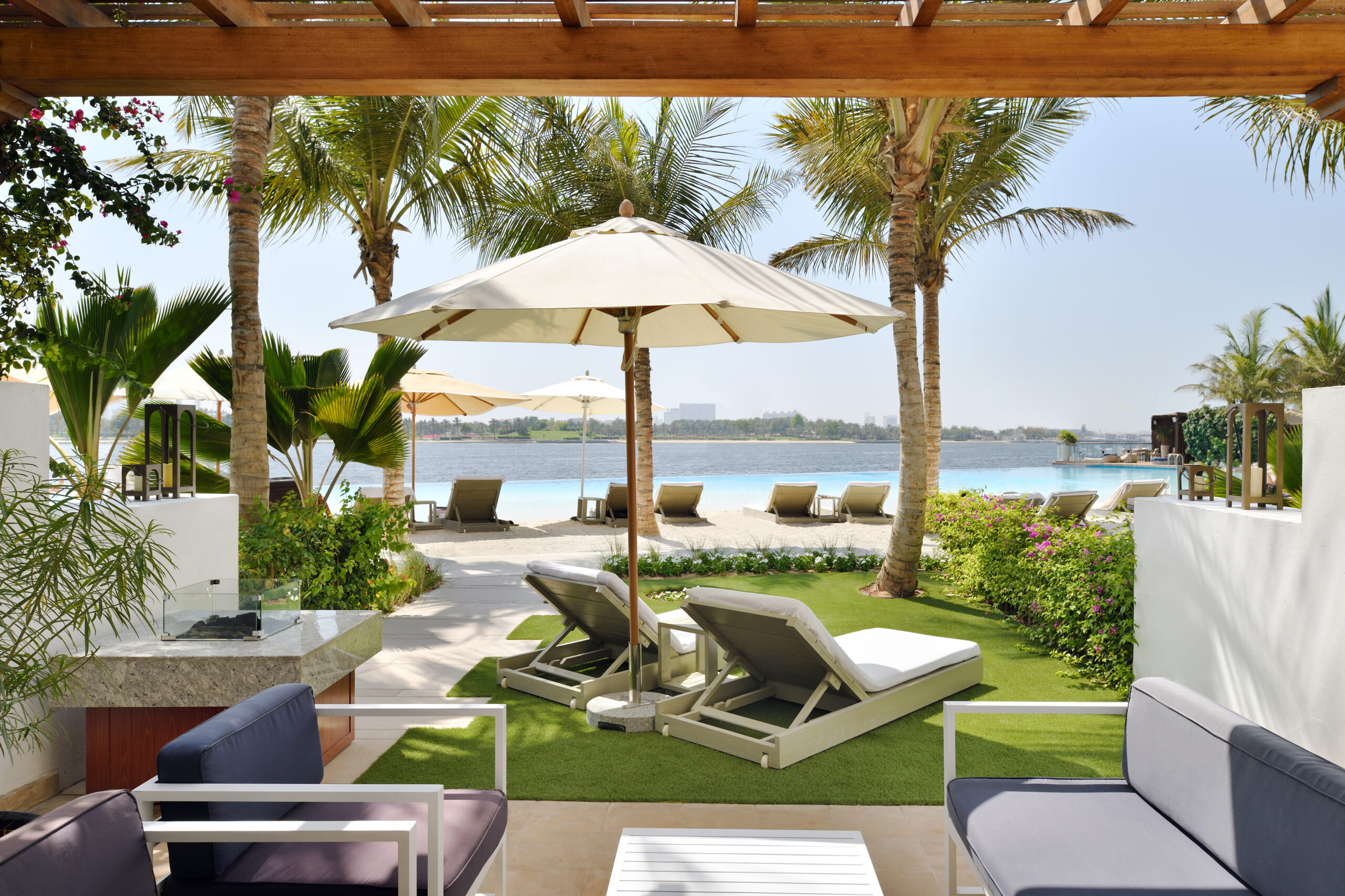  Book Your Staycation at Dubai Creek Resort